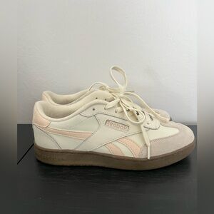 Reebok Beige and Light Pink Casual Shoes